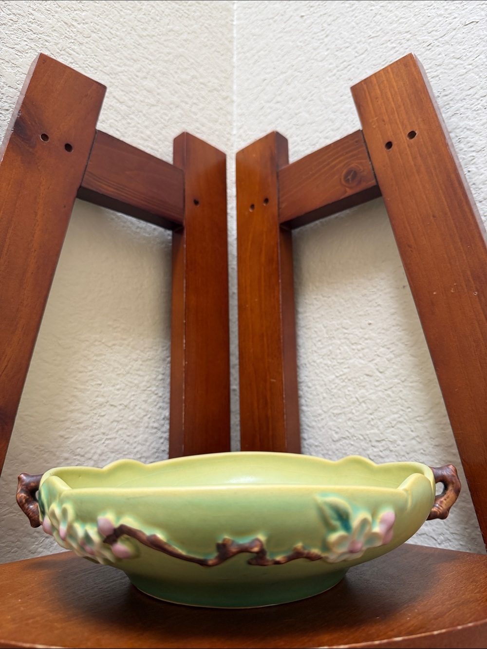 🔹Beautiful vintage console bowl by Roseville Pottery..